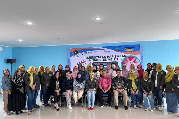 Kegiatan IKWI Jawa Barat di kantor PWI Jawa Barat, Kota Bandung.