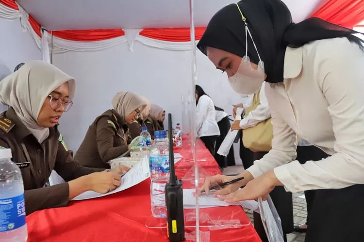 Prediksi formasi CPNS 2024 bagi lulusan diploma atau D3 salah satunya di Kemenkumham (Menpan.go.id)