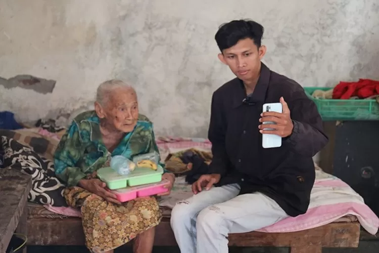 ilustrasi foto Program Bantuan Permakanan Kemensos Bangkitkan Semangat Hidup Lansia dan Berdayakan Masyarakat (kemensos.go.id)