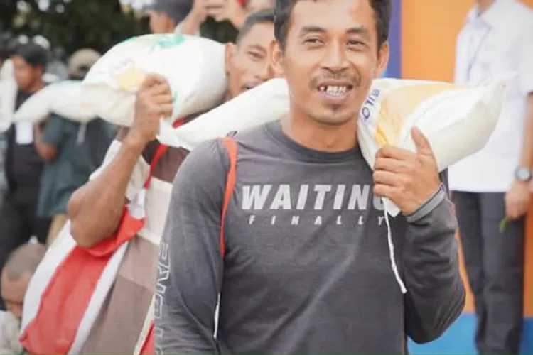 Bansos Beras 10 Kilogram Dipastikan Lanjut Cair Hingga Akhir Tahun 2024 ...