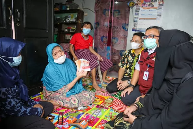 Sudah ada 4 bank penyalur yang mencairkan bansos PKH tahap 3 alokasi bulan Mei-Juni tahun 2024. (Kemensos.go.id)