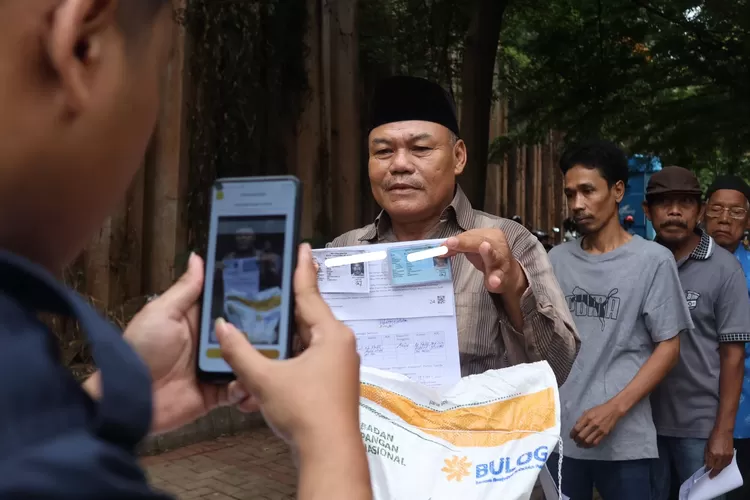 Penyaluran Bansos MRP Terealisasi Di Wilayah Ini, KPM Penerima Bantuan ...