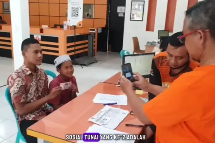 Bansos Tunai Dan Bansos Non Tunai Cair Hari Ini Sampai Juli Kpm Wajib Simak Ayo