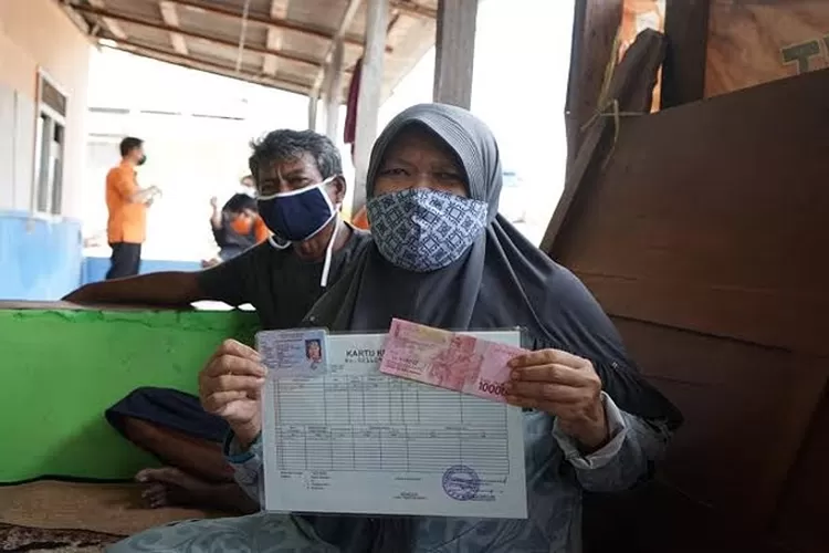 8 kriteria untuk mendapatkan Bansos PKH periode bulan Juli-Agustus 2024. (Kemensos.go.id)