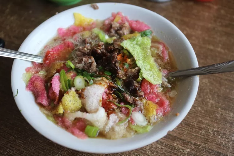 Soto Mie Mang Oding, Sajian Kuliner Enak Murah Meriah di Bogor Ini Hanya 10 Ribuan Saja, Nasi Ambil Sendiri Loh!