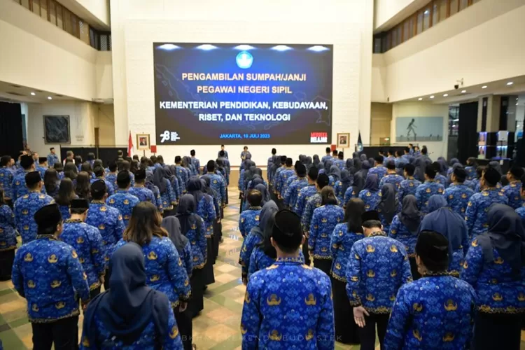 Tak Hanya Guru! Inilah 3 Formasi CPNS 2024 bagi Lulusan S1 Pendidikan, Gaji Tembus Rp 10 Juta (birohukum.kemdikbud.go.id)