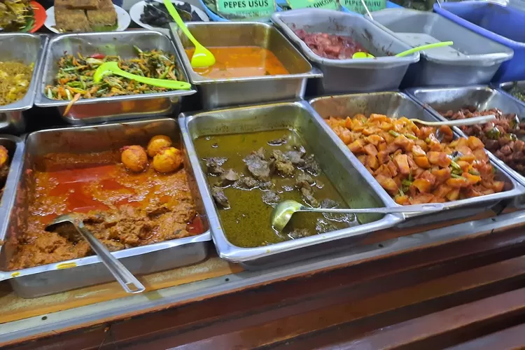 Rumah Makan Bunut Sari Merdeka Restoran Sunda Terkenal di Bogor Sejak 1986