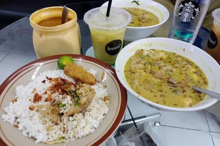 Tempat Sarapan Soto Kuning Enak dan Terjangkau di Bogor Hanya 13 Ribu Rupiah Sudah Termasuk Nasi!