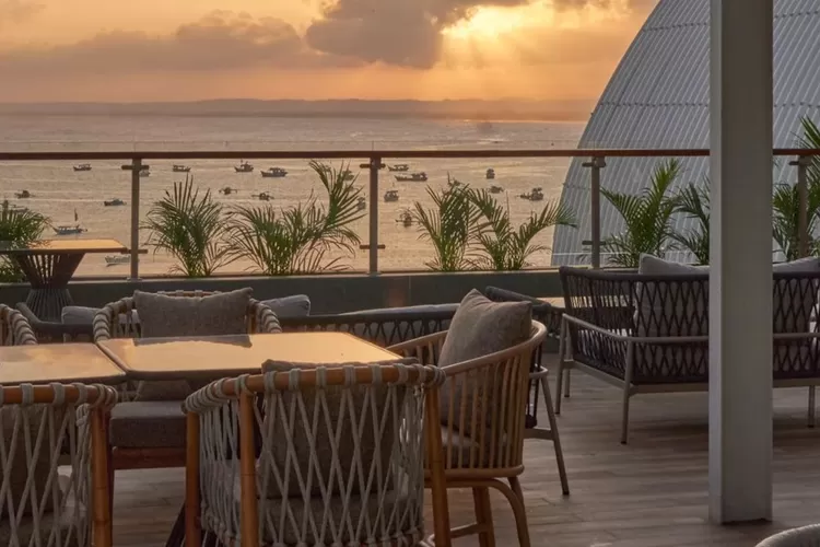 Papi Cafe and Resto di Rooftop Hotel Grand Palma Pangandaran. (Instagram.com/@papicafeandresto)