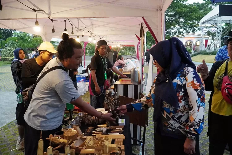 Sekda Kota Bogor Resmi Buka Art Festival Ke-VII 2024 di Alun-alun