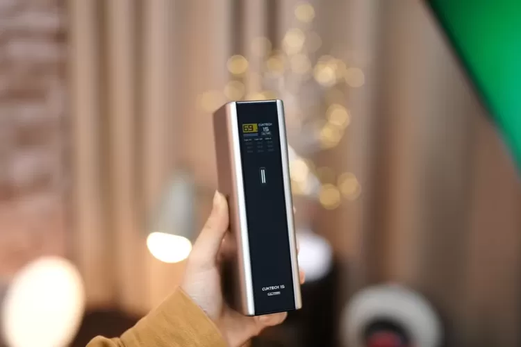 5 Kelebihan dan Kekurangan Cuktech 15 Ultra Power Bank, Bisa Jadi Charger Laptop! (youtube.com/@DHIARCOM)