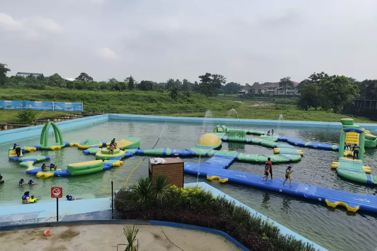 Wisata Bogor Aquagame: Wahana Air Pertama di Atas Danau di Bogor