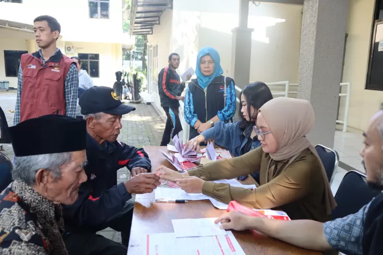 Lagi Hits! Tempat Makan dengan Suasana Asri dan Makanan Lezat di Makan Bawah Pohon Cibubur