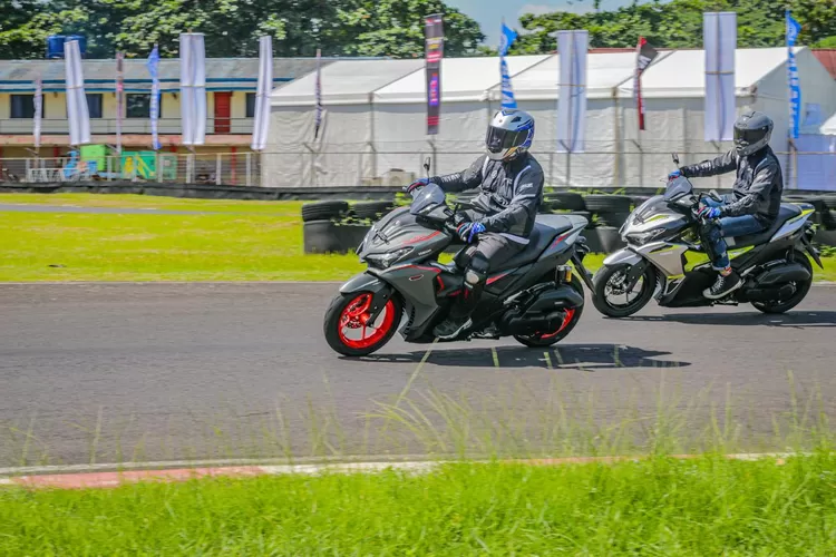 Sensasi Berkendara Super Sport AEROX ALPHA di Aerox Track Day