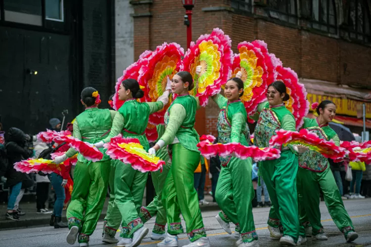 4 Kota di China yang Cocok Dikunjungi untuk Rayakan Tahun Baru Imlek 2025, Dijamin Berkesan! (Unsplash/Albert Stoynov)