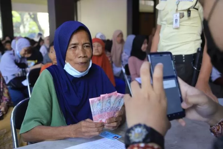 Perkembangan Pencairan Bantuan Sosial PKH Tahap Pertama 2025: Proses Evaluasi Komponen Masuk Tahap Final Closing