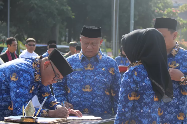 PPPK 2025 Berhak Dapat Gaji dan Tunjangan Menggiurkan, Jumlahnya Apakah Setara Pendapatan PNS? (disdik.bogorkab.go.id)