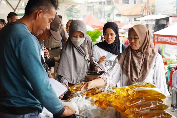 Mantap! Ada Operasi Pasar Minyak Kita di Bogor, di Sini Lokasinya!