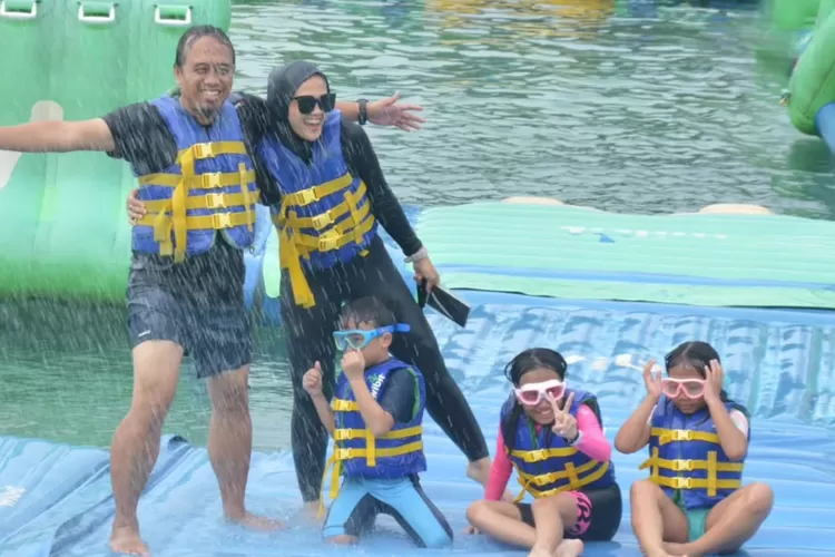 Promo Diskon Tiket Masuk Bogor Aquagame Selama Libur Lebaran, Paket Wisata Berlima Jadi Murah Meriah! (Instagram.com/@bungaistiqomah)