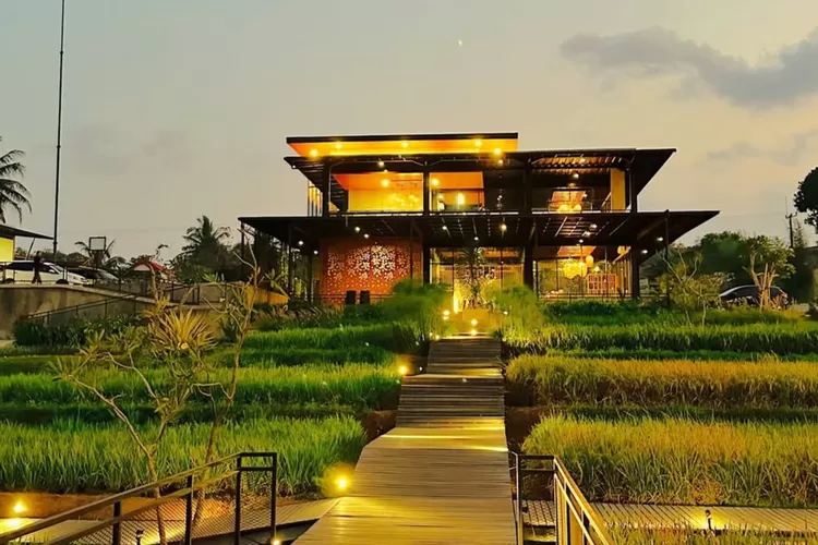 Gak Perlu Jauh-Jauh ke Bali, di Bogor Ada Tempat Staycation dengan Nuansa Ubud (instagram.com/@lenirra_resto)