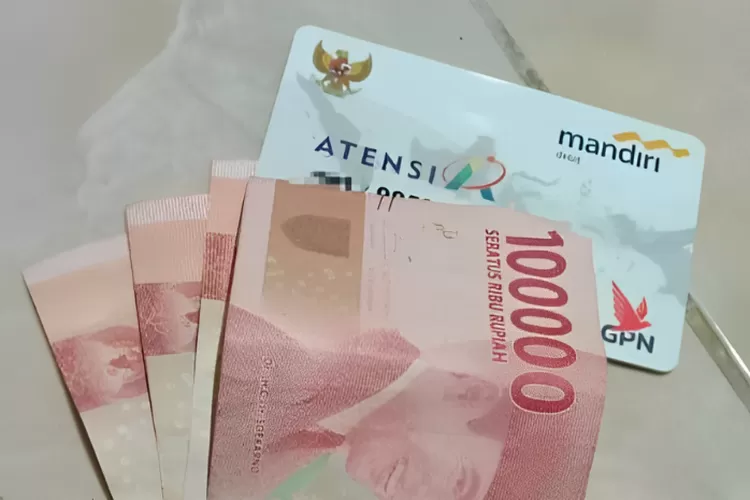 3 Bansos Reguler Segera Cair, Intip Jadwal Penyaluran BLT BBM dan Beras 10 Kg