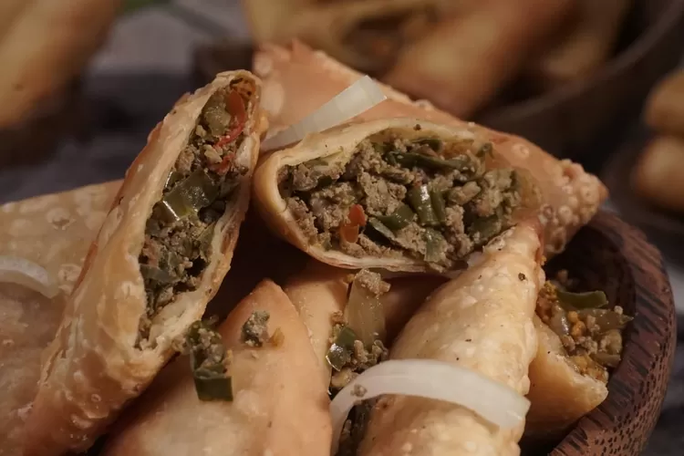 Kuliner Khas Timur Tengah di Bogor, Kebab Syawarma Empang Jadi Favorit Pecinta Daging