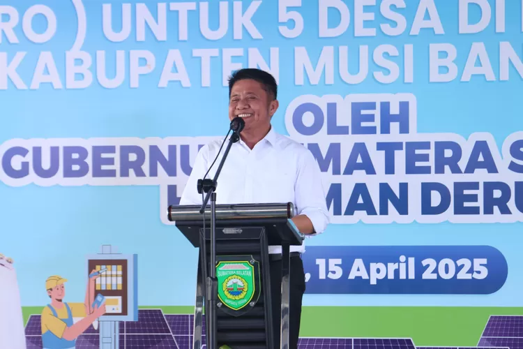 Gubernur Herman Deru Resmi Nyalakan Listrik PLN di Lima Desa di Kecamatan Keluang Muba