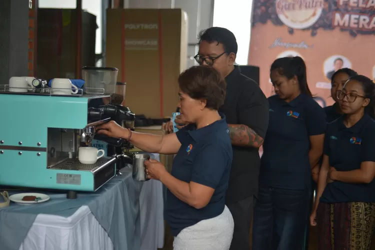 Perempuan Desa Bali Bangkitkan UMKM Berkat Program BRI KlasterkuHidupku. (Istimewa)