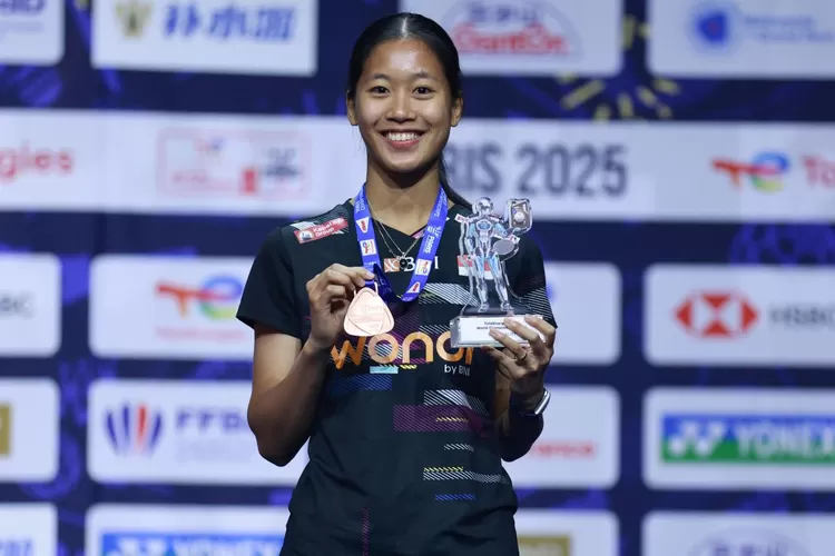 BNI bangga mendampingi Putri Kusuma Wardani raih runner-up Hylo Open 2025, bukti sukses pembinaan atlet muda Indonesia.