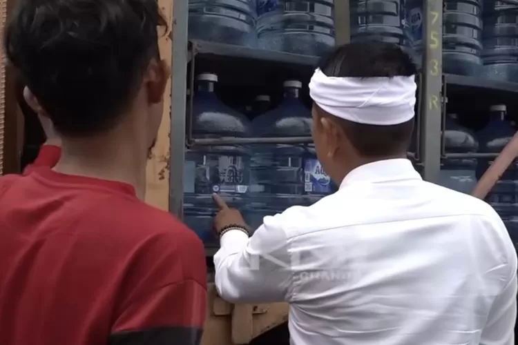 Kebijakan ODOL Jabar 2026 Bisa Naikkan Harga Barang? Ini Analisis Pakar Logistik (Tangkapan Layar YouTube Kang Dedi Mulyadi Channel)