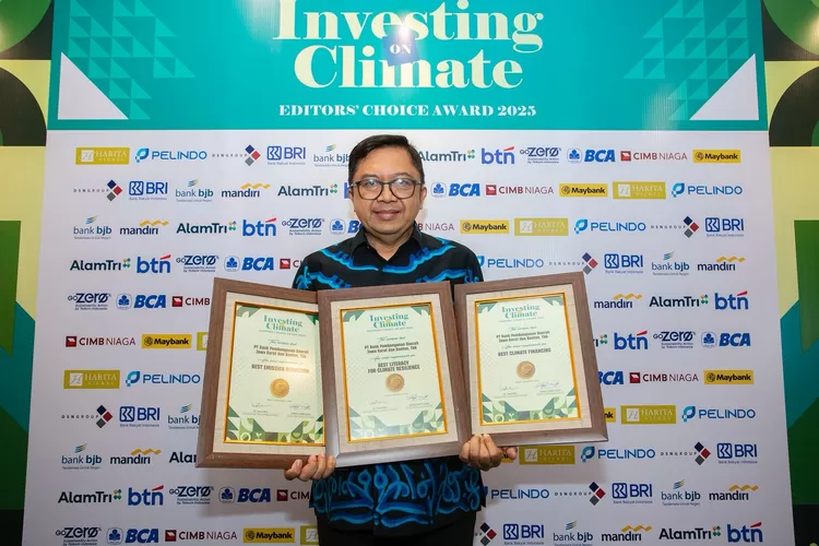 Inovasi Berkelanjutan bank bjb Diganjar 3 Penghargaan Climate Awards 2025