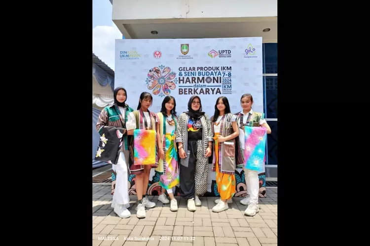 Batik Malessa di Solo memberdayakan ibu rumah tangga lewat fashion batik premium, dengan dukungan BRI menuju UMKM naik kelas.