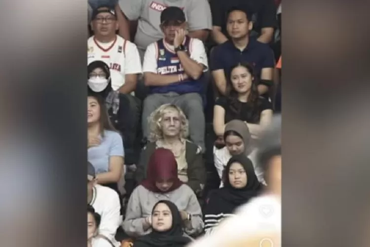 Nenek IBL yang Bikin Penasaran Ternyata Bagian dari Film Tebusan Dosa