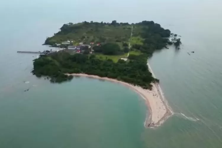 Pesona Pulau Maspari di Sumatera Selatan yang tampak seperti ikan pari  (Tangkapan layar  YouTube Pandu Outbond &amp; DBC Sumsel )