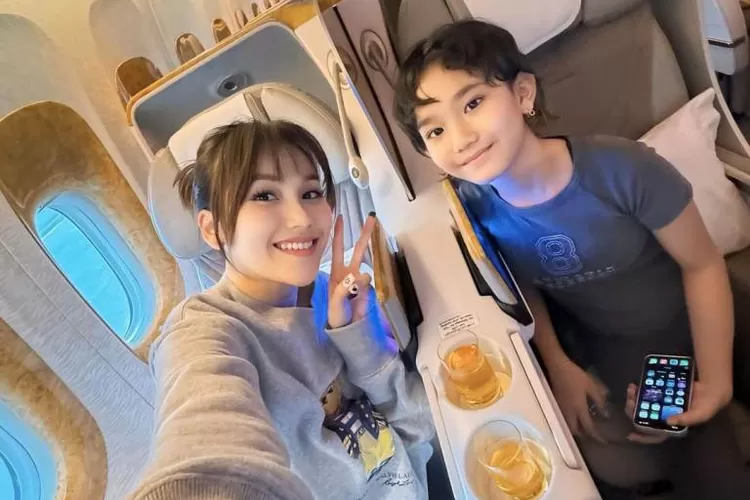 Anaknya Dihujat karena Nyanyi Lagu BabyMonster, Ayu Ting Ting Beri Pesan Menohok (Instagram @ayutingting92 / GoraJuara.com)