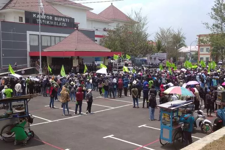 Pemkab Tasikmalaya Usulkan Umk Naik Persen Aliansi Buruh