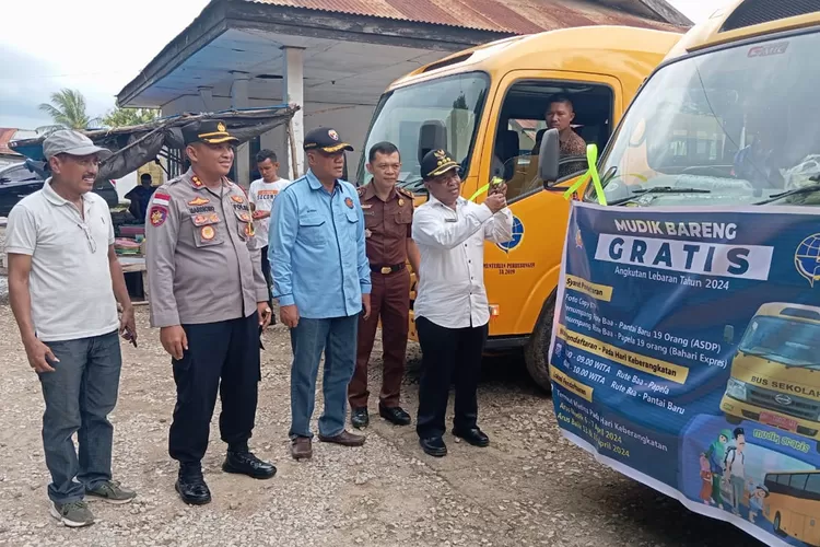 Penjabat Bupati Oder Maks Sombu Lepas Pemberangkatan Perdana Layanan ...