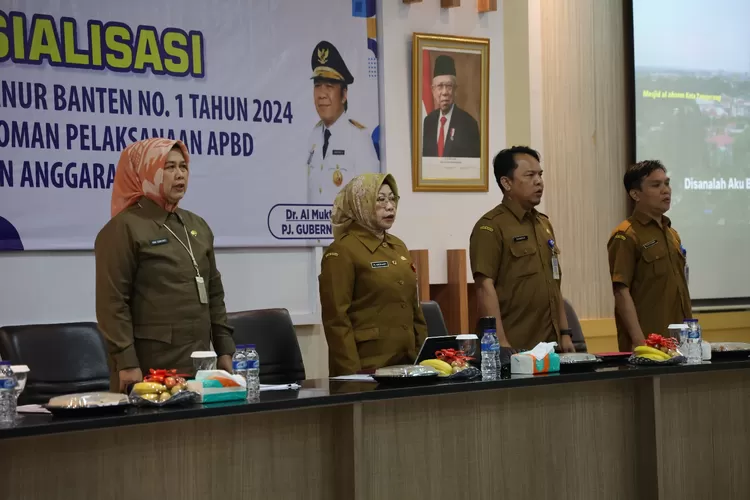 Pj Sekda Banten, Virgojanti lakukan rapat koordinasi soal APBD. foto: TOPMEDIA / Biro Adpim Banten