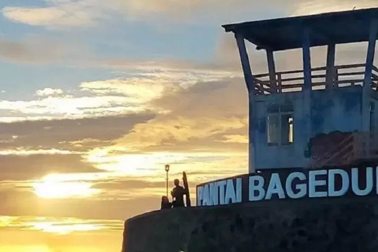 Pantai Bagedur (Topmedia.co.id / Istimewa)