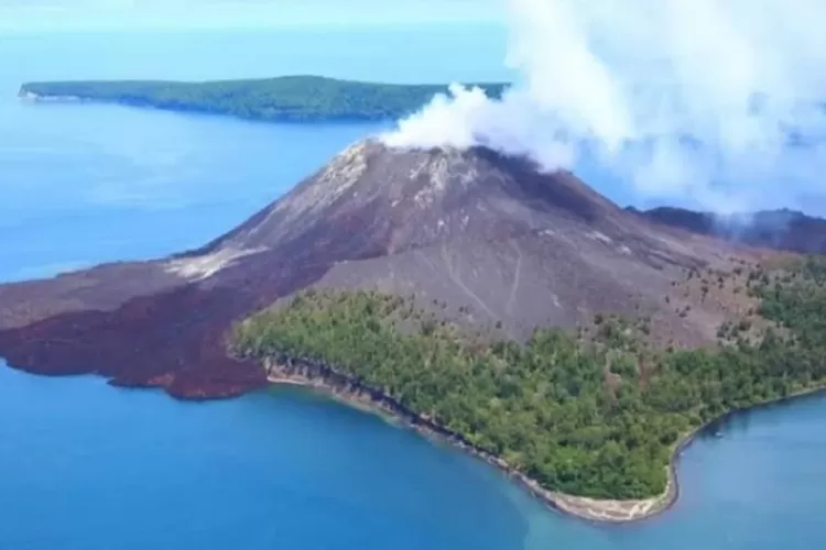 Gunung Kraktau (Topmedia.co.id / Istimewa)