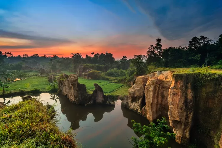 Tebing Koja (Topmedia.co id/istimewa)