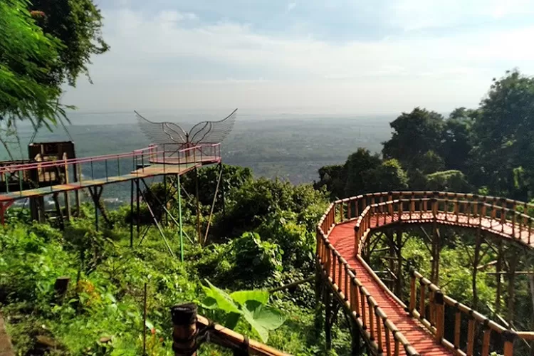 Wisata alam gunung pinang (Topmedia.co.id/Istimewa)