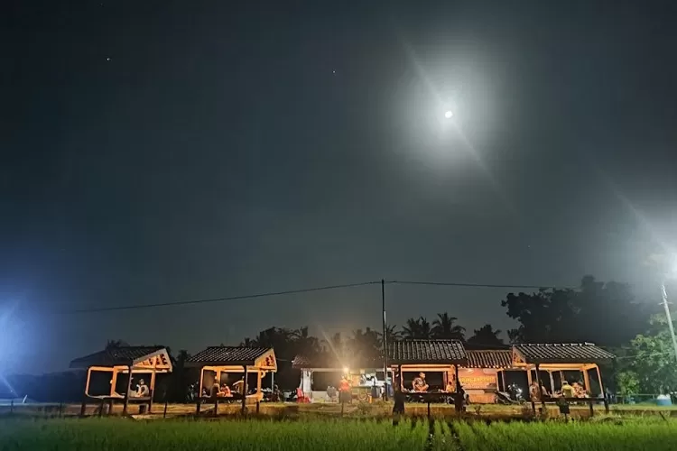 Angkringan kulon omah (Topmedia.co.id/Istimewa)