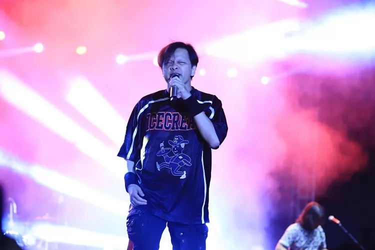 Vokalis Band Gigi, Arman Maulana (foto: tangerangtv)