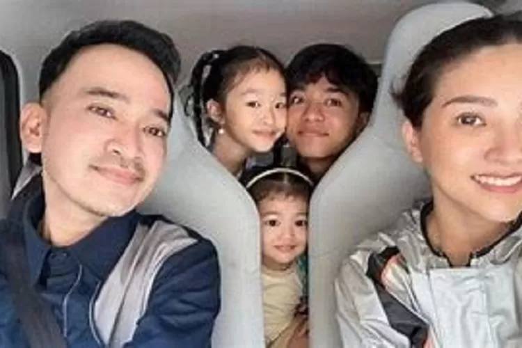 Ruben Onsu Liburan Bersama Sarwendah (Topmedia.co.id / Istimewa)