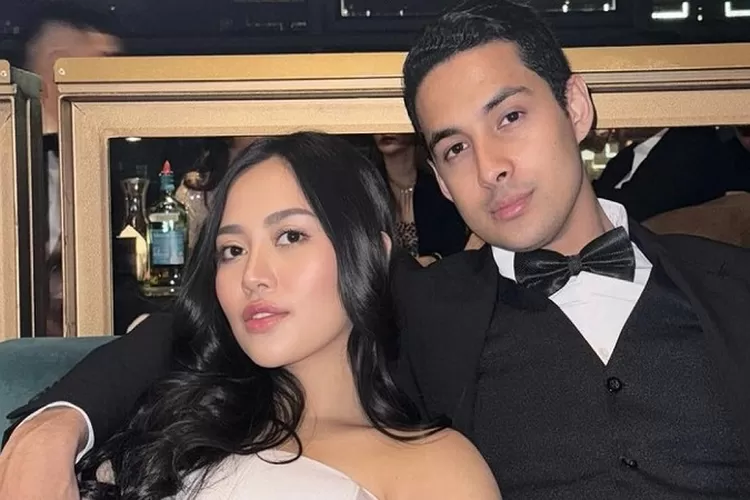 Salim Nauderer saat poto bersama mantan kekasihnya, Rachel Vennya (TOPMedia.co.id / Istimewa)