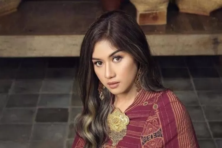 Erina Sofia Gudono, menantu ketiga Presiden Joko Widodo ((TOPMedia.co.id / Istimewa)