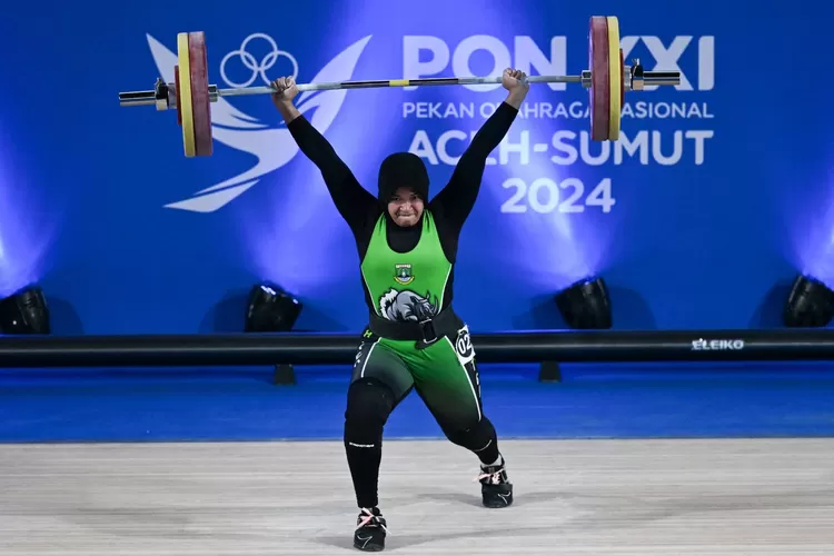 Alyamaulida, Atlet Lifter Asal Banten (TOPMedia.co.id / Istimewa)