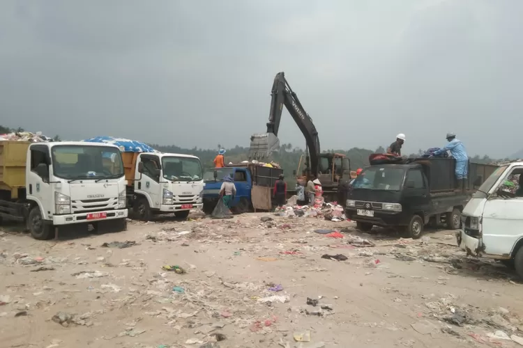 Penampakan terkini situasi Tempat Pembuangan Sampah Akhir (TPSA) Bagendung, Kota Cilegon. (TOPmedia/Firasat Nikmatullah)