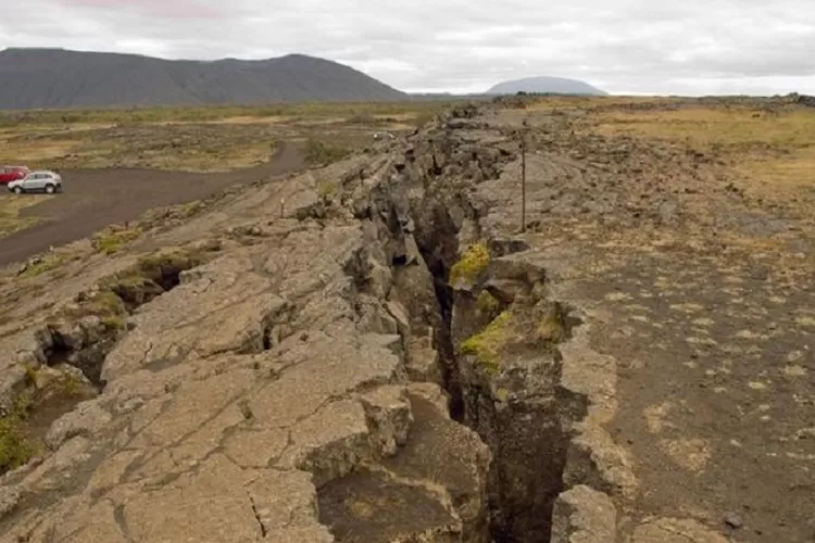 Ilustrasi Dampak Gempa Sesar Garsela